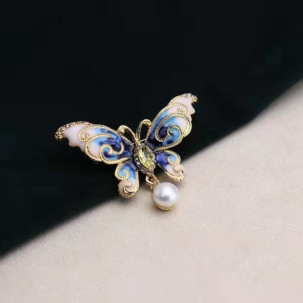 Pearl Brooch for Sona Tirmizi