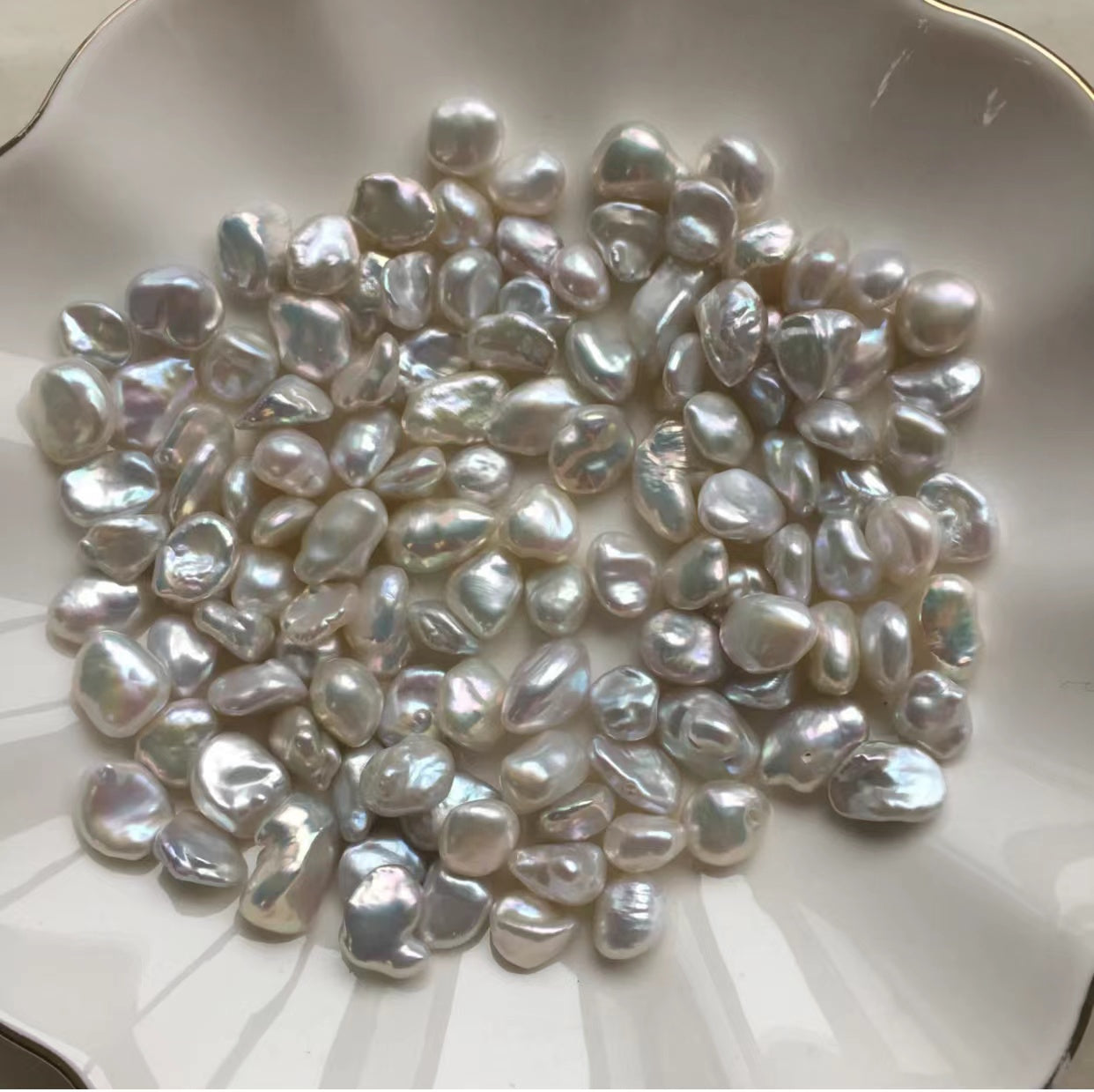9.【Live】  FLORAL FRESH WATER Pearls Oyster